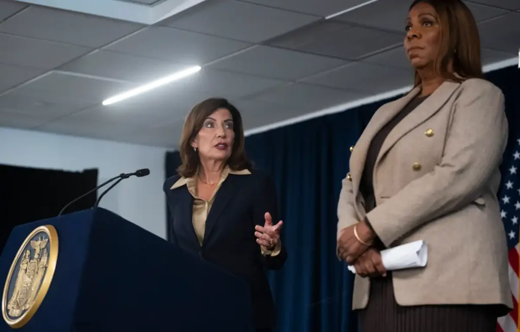Hochul designa fiscal especial por caso de violación en Cornell 2 Hochul designa fiscal especial por caso de violación en Cornell