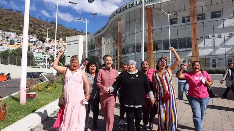 Sheinbaum destaca atención del Hospital Oncológico La Pastora