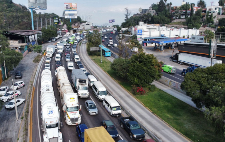 Transportistas rechazan bloqueos y acuerdan diálogo con el Gobierno