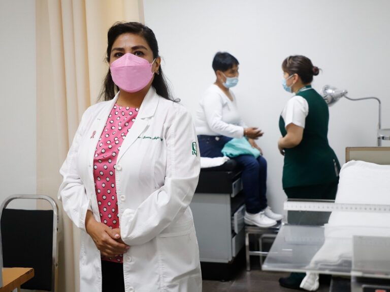 IMSS cuenta con más de 340 equipos para detectar cáncer de mama