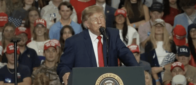 Trump cuestiona cómo Sheinbaum pasó de bailarina a presidenta