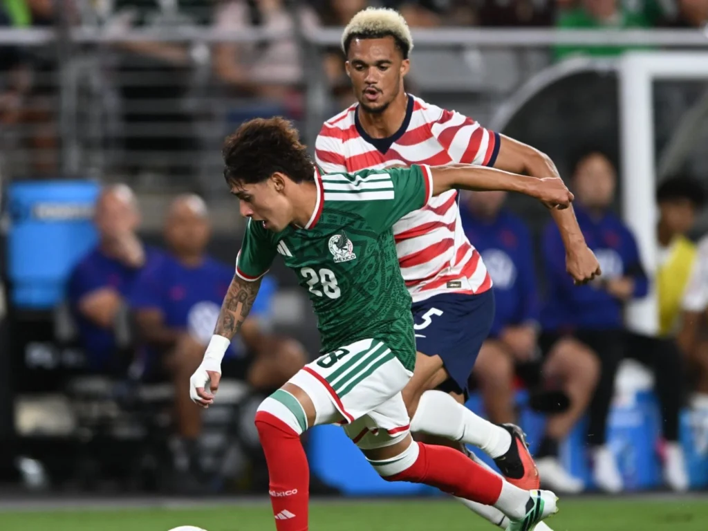 México cae 3-0 ante EU y exhibe sus carencias 2 México cae 3-0 ante EU y exhibe sus carencias