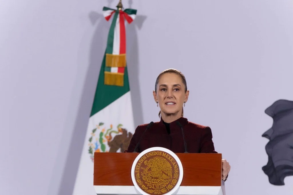 Sheinbaum reconoce a médicos por su labor y humanismo 1 Sheinbaum reconoce a médicos por su labor y humanismo