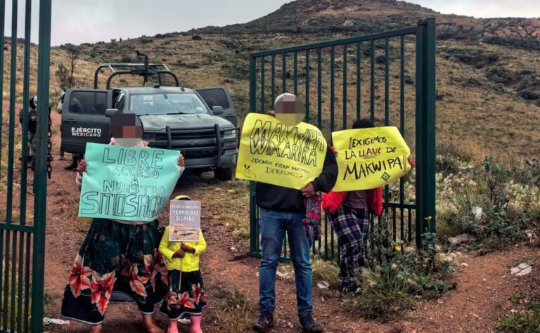 Wixárikas denuncian trabas en el cerro del Padre