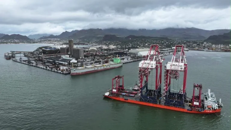 Sheinbaum revisará impacto ambiental de terminal de gas en Sonora