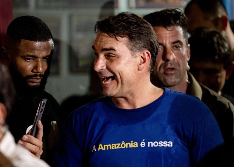 Brasil investiga a Flávio Bolsonaro por sospechas de lavado