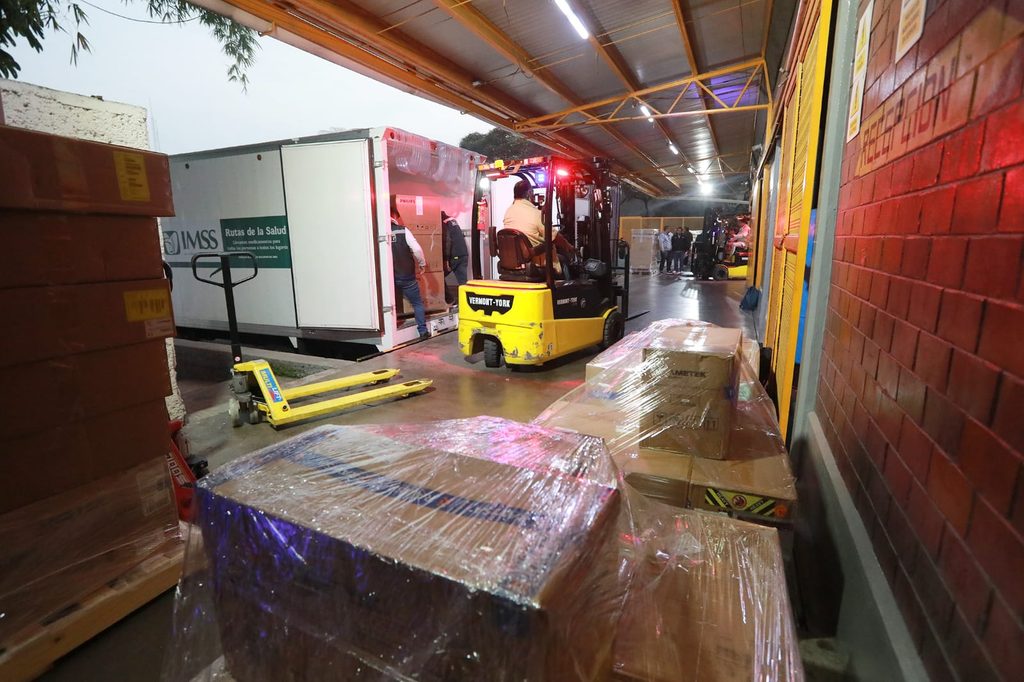 IMSS arranca distribución de equipo médico de alta tecnología para 39 hospitales en 19 estados 5 IMSS distribuye equipo médico de alta tecnología a 39 hospitales